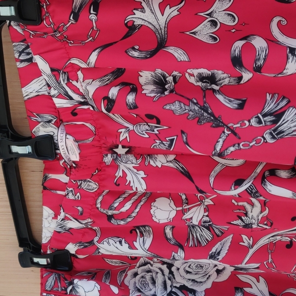 Victoria's secret satin sleep pants - Picture 2 of 5